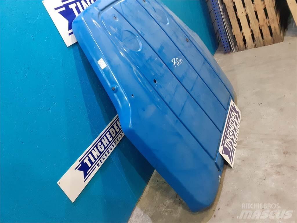 New Holland 8770 Καμπίνες και εσωτερικό