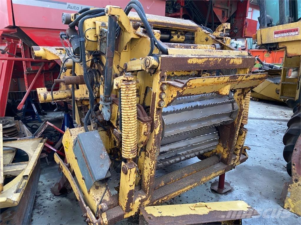 New Holland FX38 Αξεσουάρ μηχανών σανού και χορτονομής
