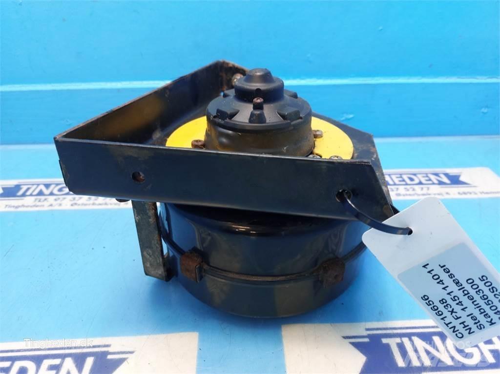 New Holland FX38 Αξεσουάρ μηχανών σανού και χορτονομής