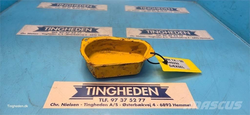 New Holland TX30 Διαστρωτήρες άμμου και αλατιού