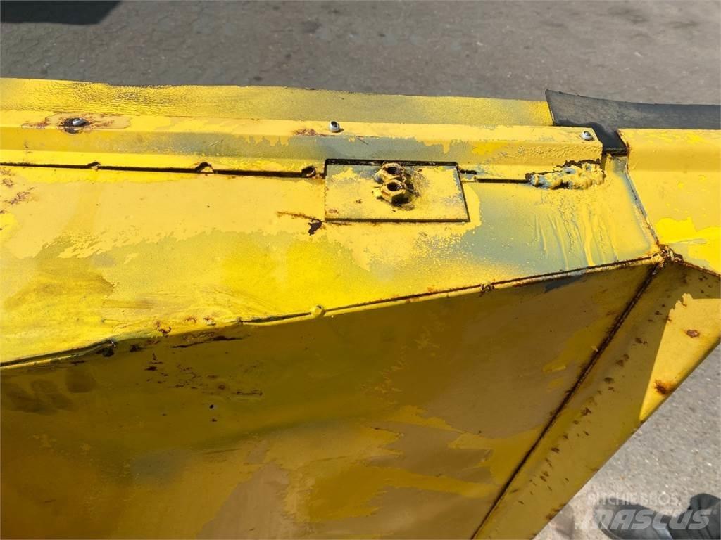 New Holland TX34 Διαστρωτήρες άμμου και αλατιού