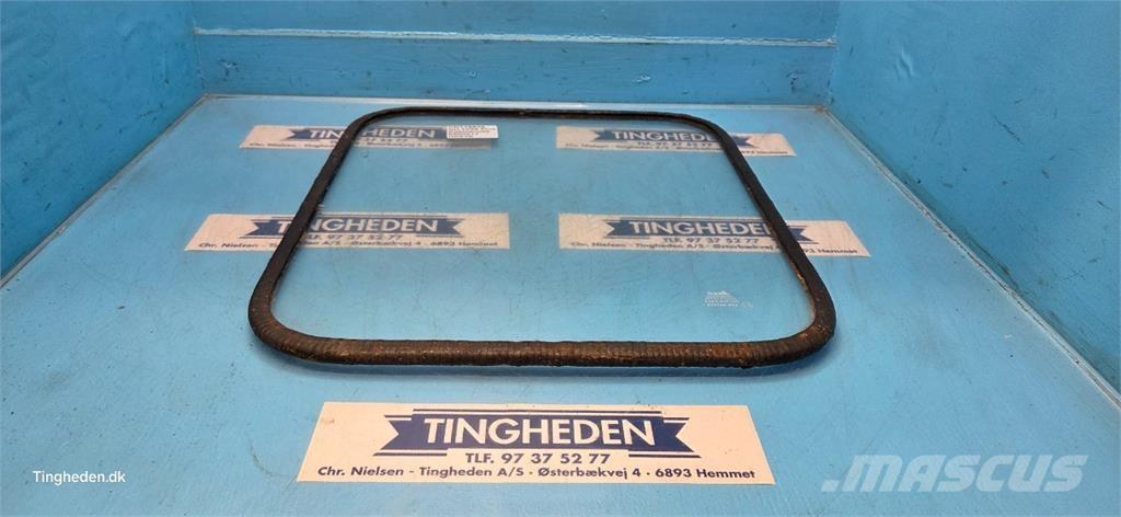 New Holland TX68 Καμπίνες και εσωτερικό