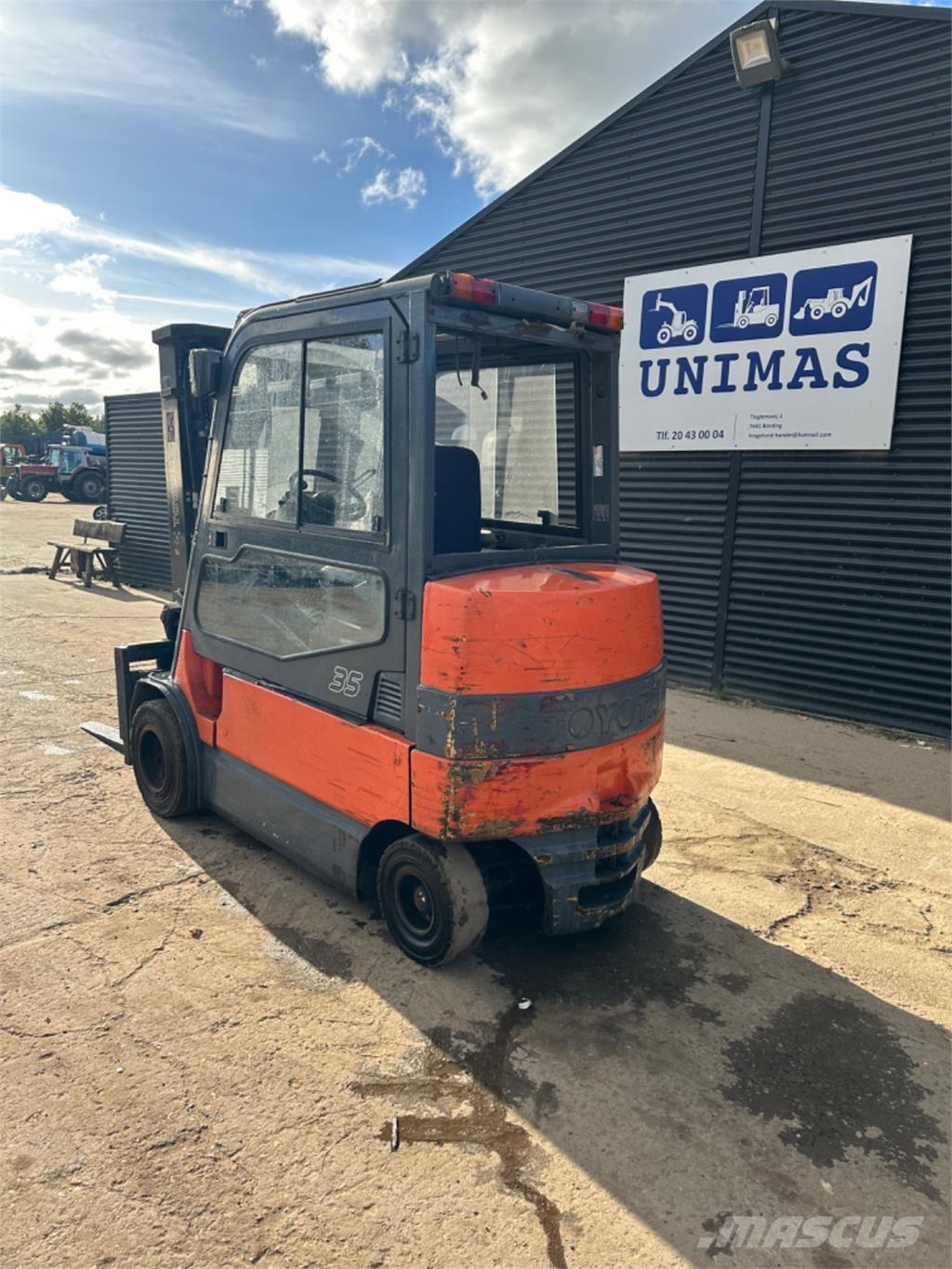 Toyota FBT35 Ηλεκτρικά περονοφόρα ανυψωτικά κλαρκ