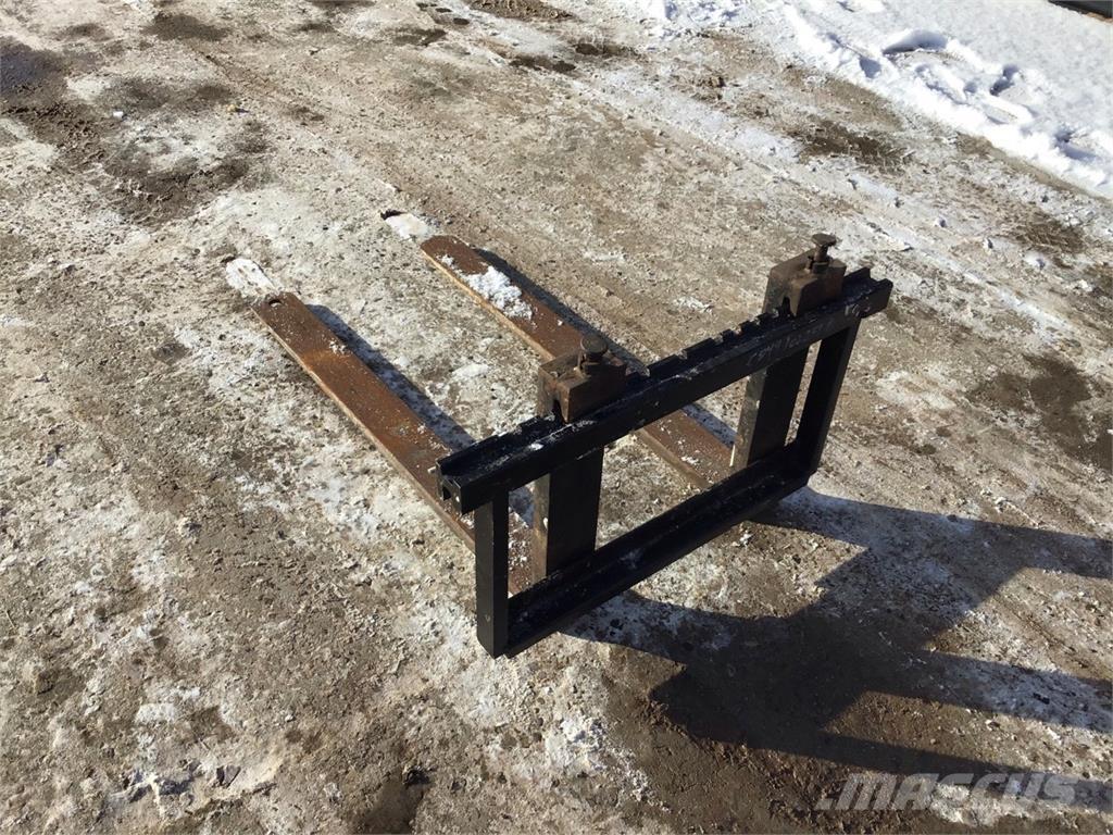 Universal  Δικράνες