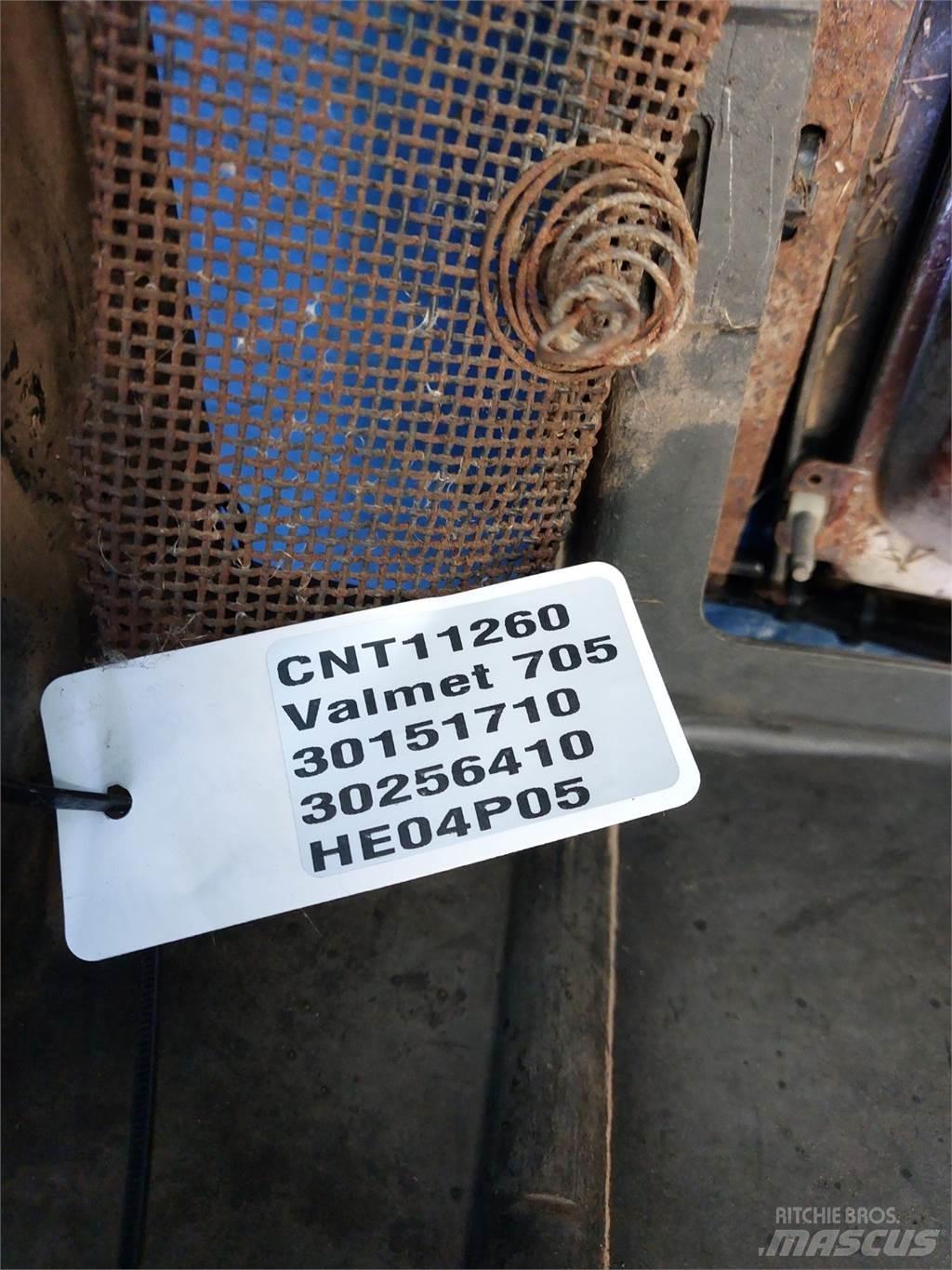 Valmet 705 Καλοριφέρ