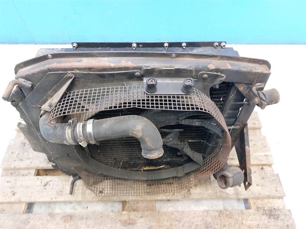 Valmet 705 Καλοριφέρ