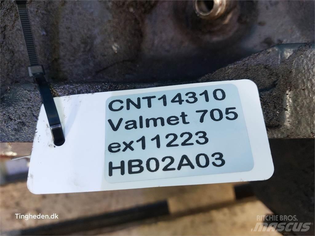 Valmet 705 Μετάδοση