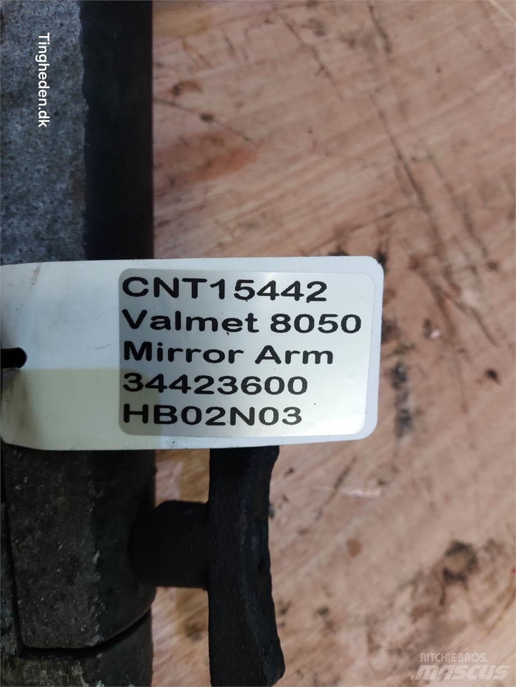 Valmet 8050 Καμπίνες και εσωτερικό