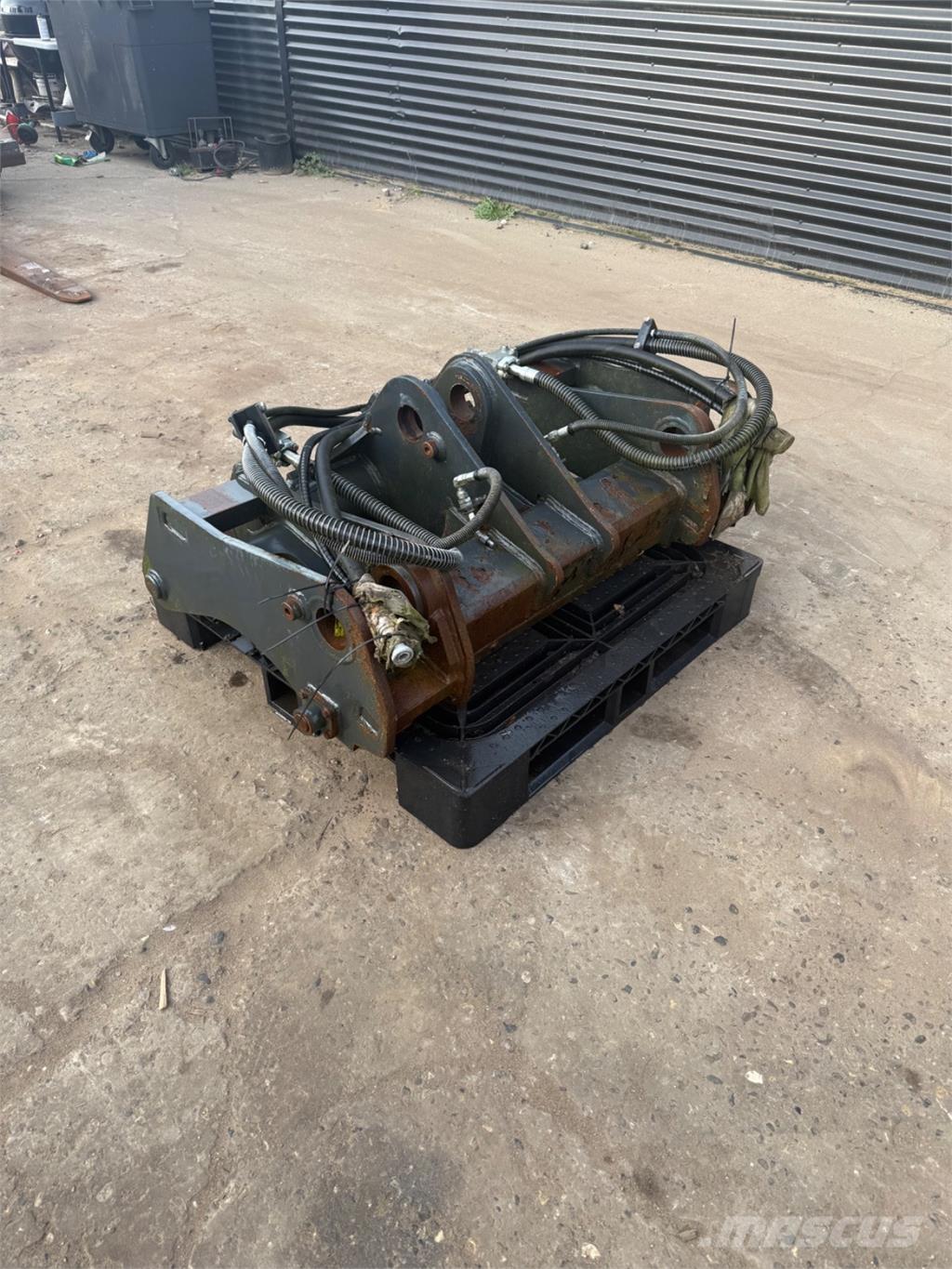 Volvo BM Ταχυσύνδεσμοι