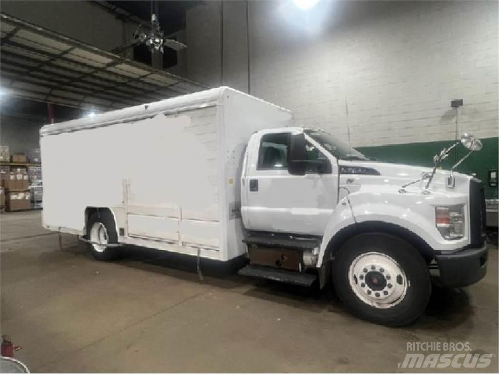 Ford F650 Φορτηγά μεταφοράς ποτών
