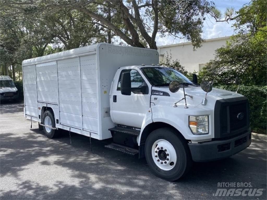 Ford F650 Φορτηγά μεταφοράς ποτών