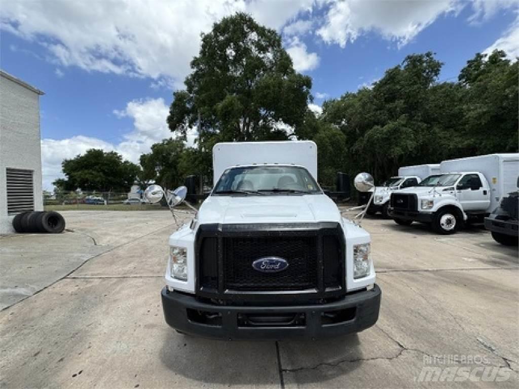 Ford F650 Φορτηγά μεταφοράς ποτών
