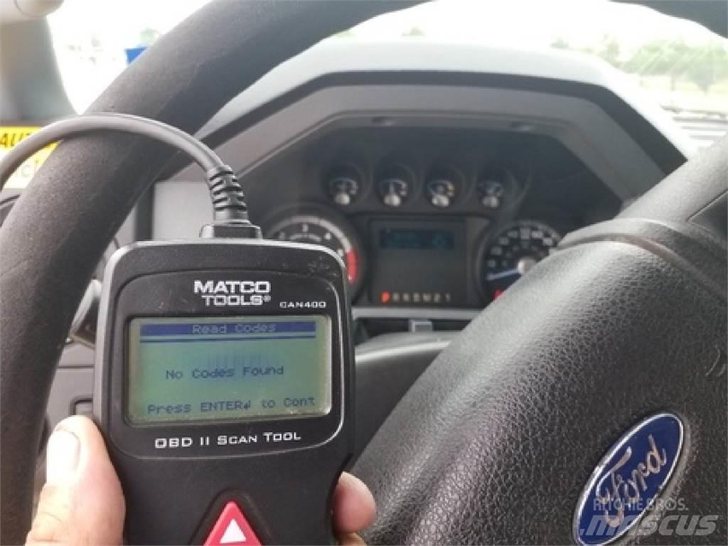 Ford F650 Φορτηγά μεταφοράς ποτών