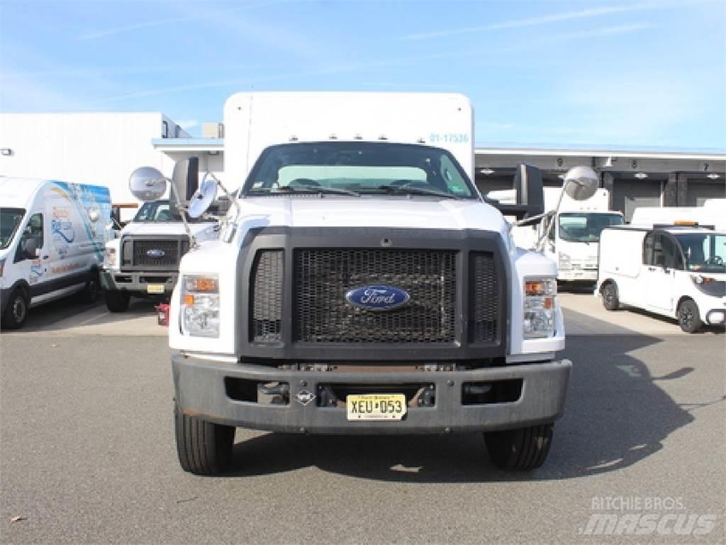 Ford F650 Φορτηγά μεταφοράς ποτών