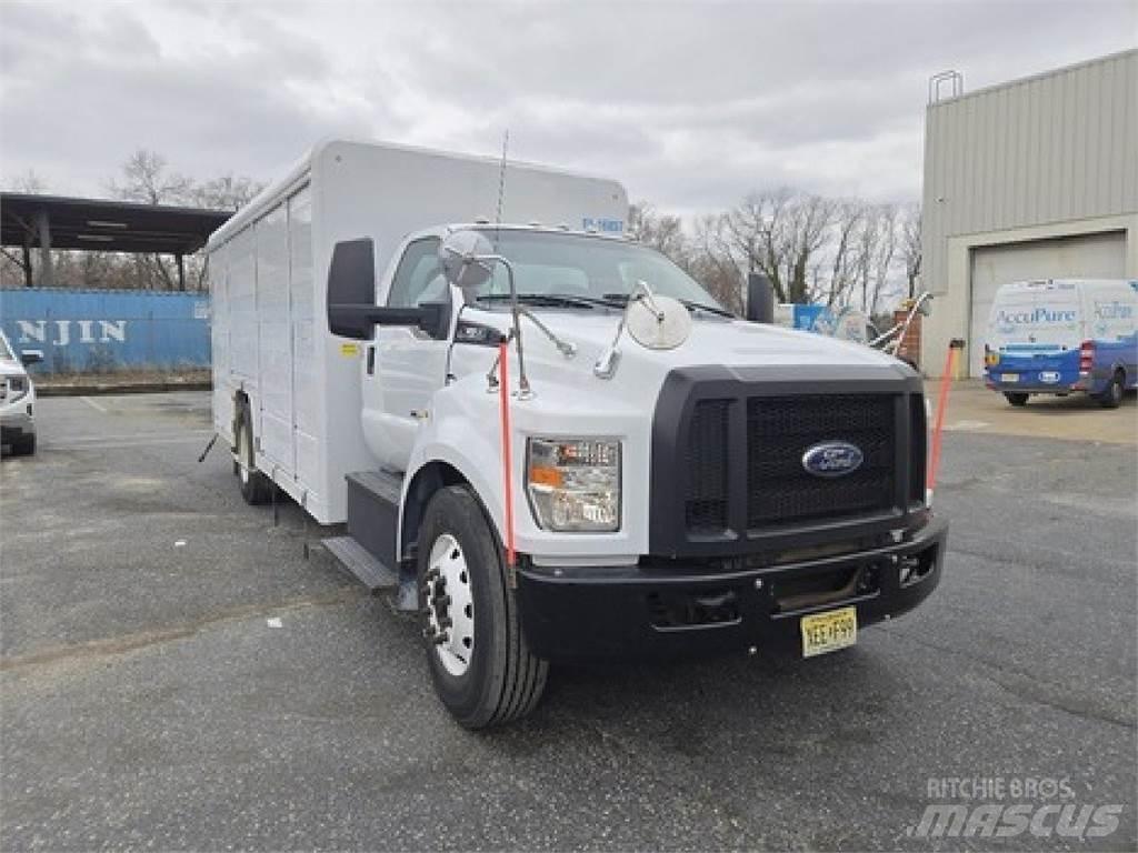 Ford F650 Φορτηγά μεταφοράς ποτών