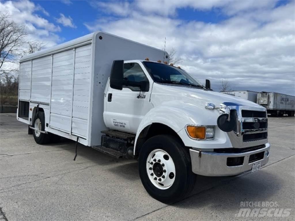 Ford F750 Φορτηγά μεταφοράς ποτών