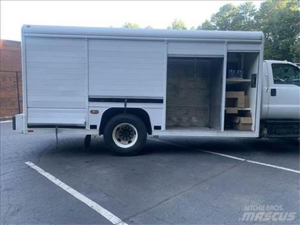 Ford F750 Φορτηγά μεταφοράς ποτών