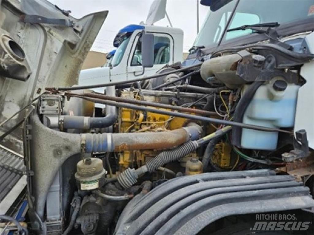 Freightliner C120 Τράκτορες