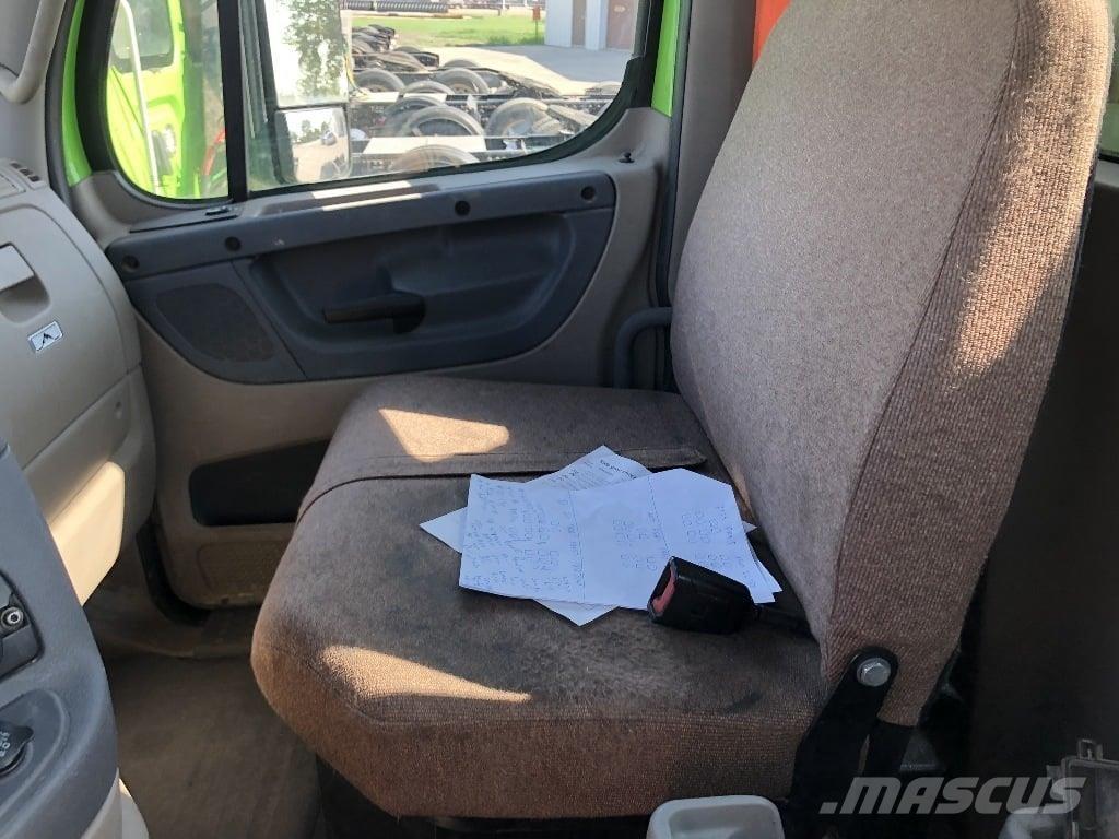 Freightliner CA113 Τράκτορες