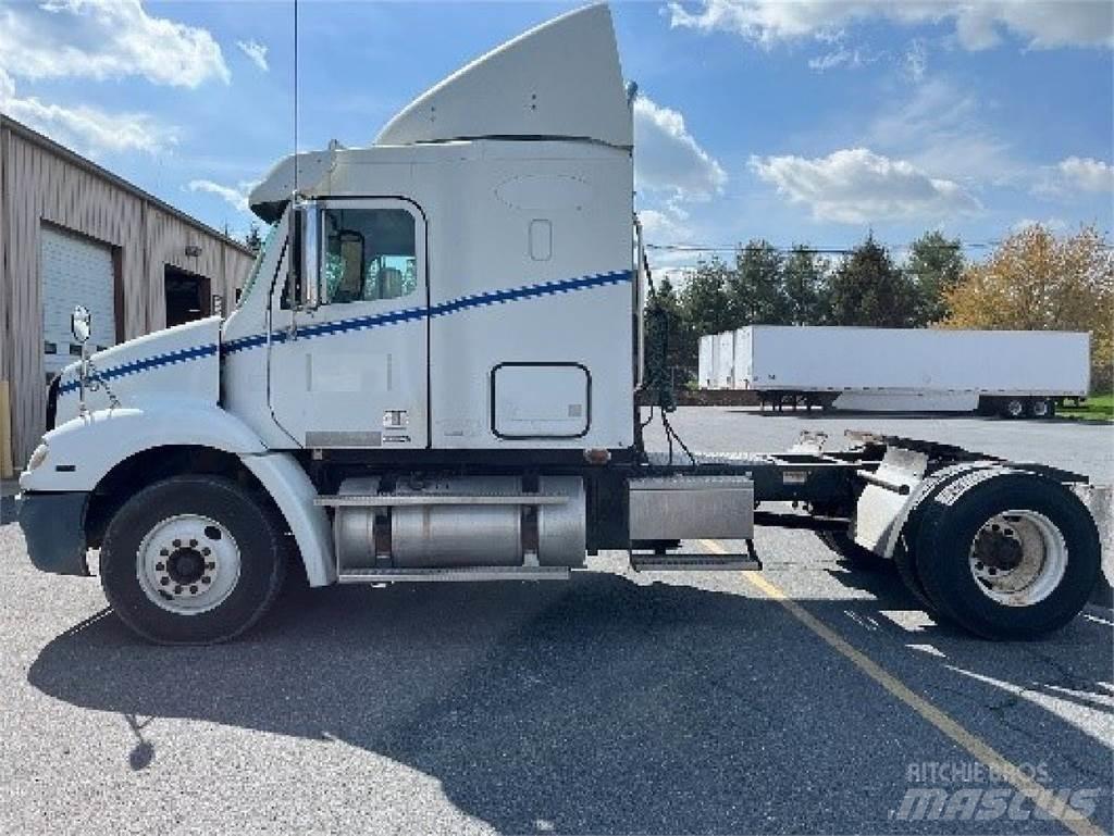 Freightliner CL112 Τράκτορες