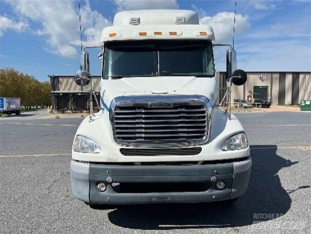 Freightliner CL112 Τράκτορες