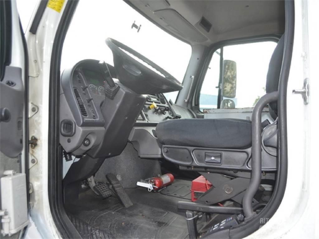 Freightliner M2 Φορτηγά μεταφοράς ποτών