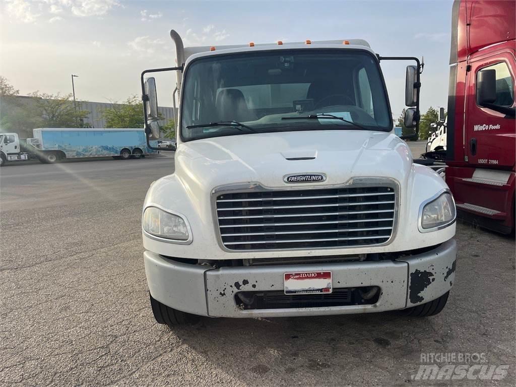 Freightliner M2 Φορτηγά μεταφοράς ποτών