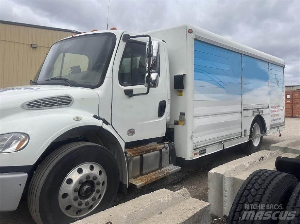 Freightliner M2 Φορτηγά μεταφοράς ποτών