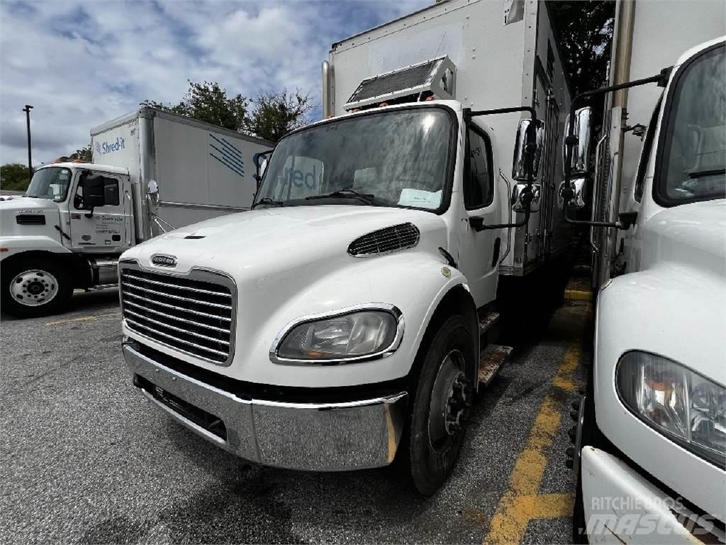 Freightliner M2-106 Φορτηγά Κόφα