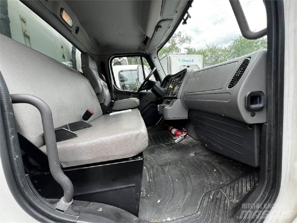 Freightliner M2-106 Φορτηγά Κόφα