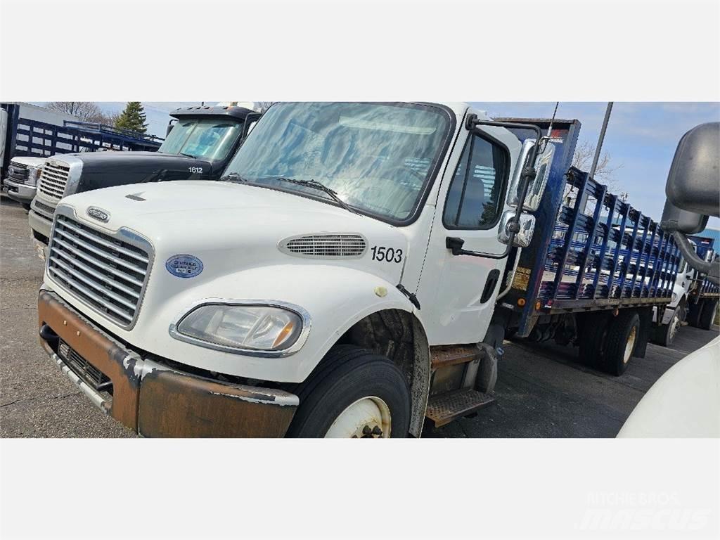 Freightliner M2 106 Φορτηγά Kαρότσα με ανοιγόμενα πλαϊνά
