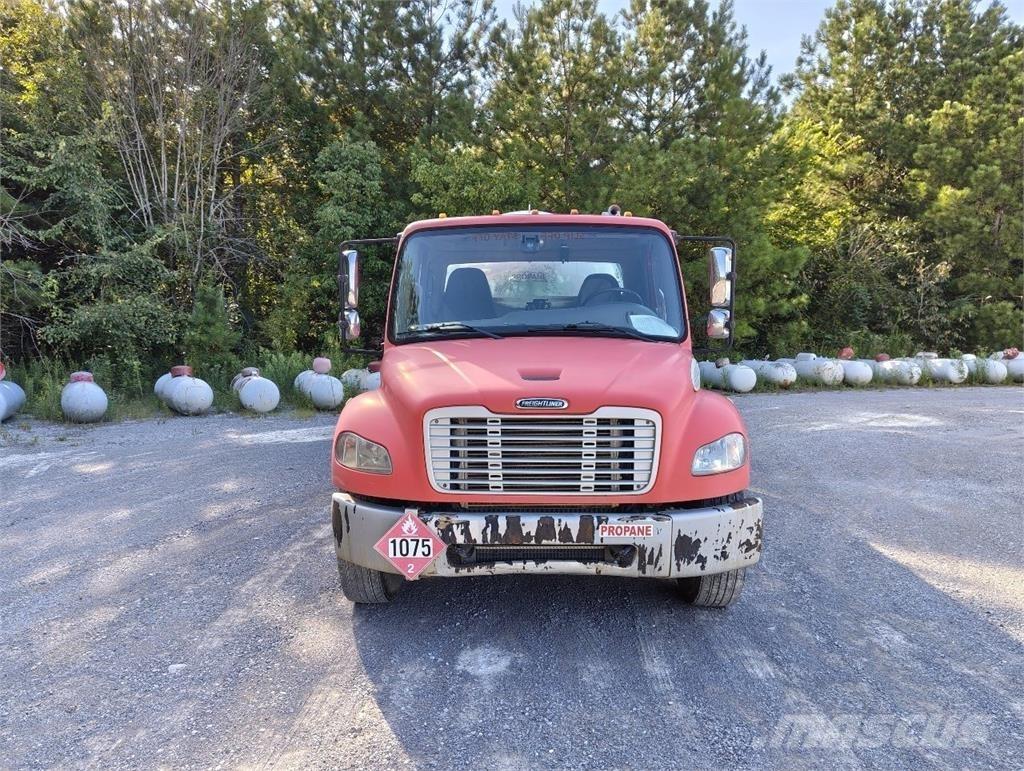 Freightliner M2 106 Άλλα Φορτηγά