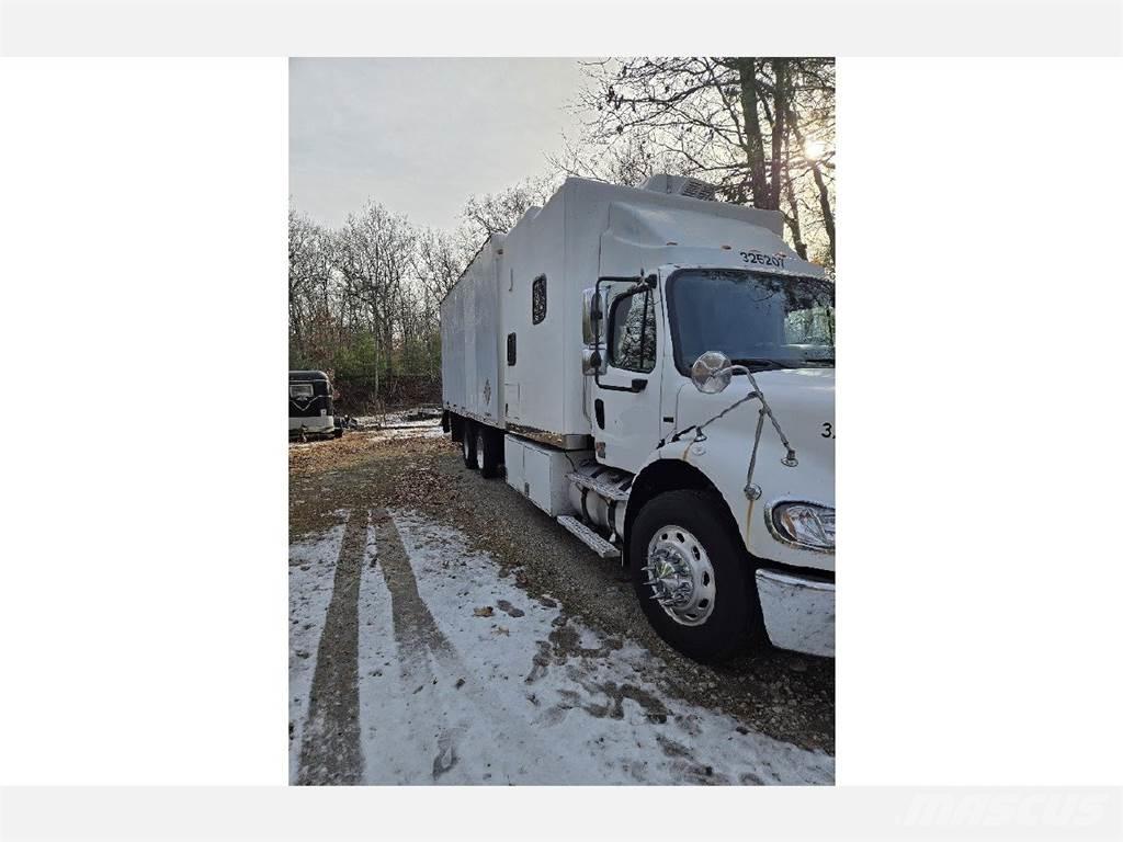 Freightliner M2-112 Φορτηγά Κόφα