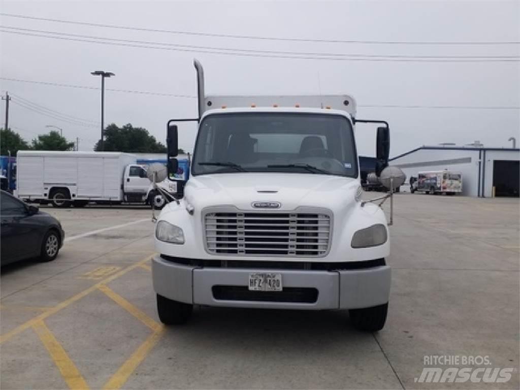 Freightliner M2106 Φορτηγά μεταφοράς ποτών