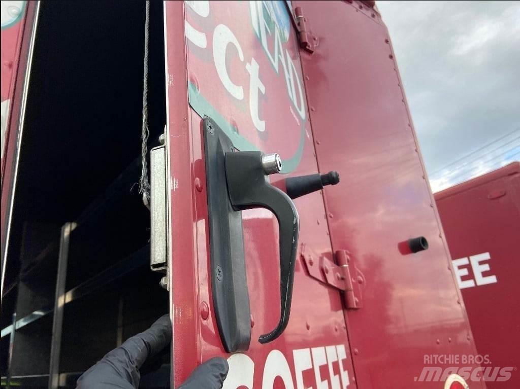 Freightliner MT45 Κλειστού τύπου