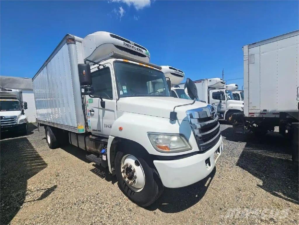 Hino 338 Φορτηγά Ψυγεία