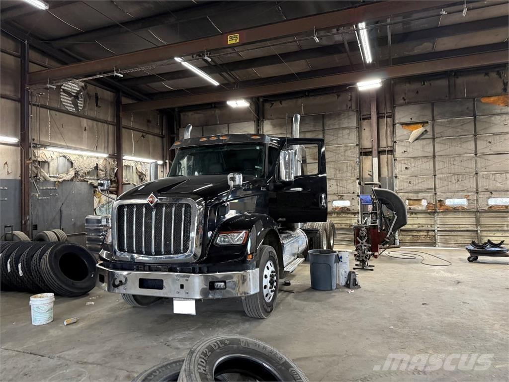 International HX620 Τράκτορες