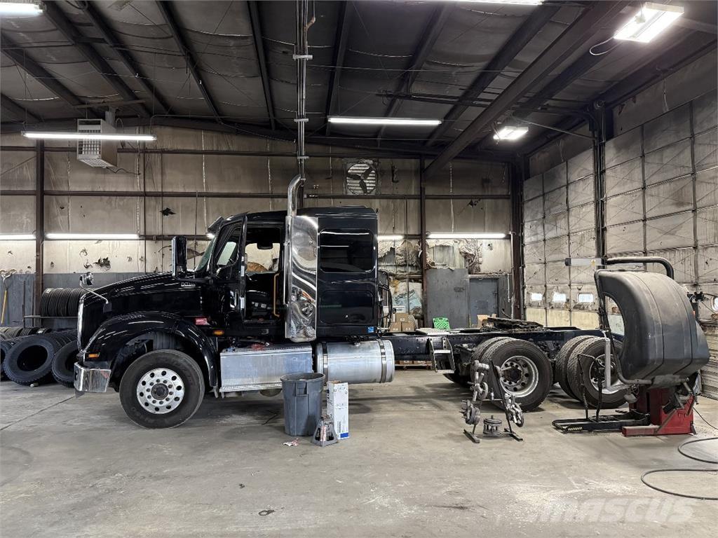 International HX620 Τράκτορες