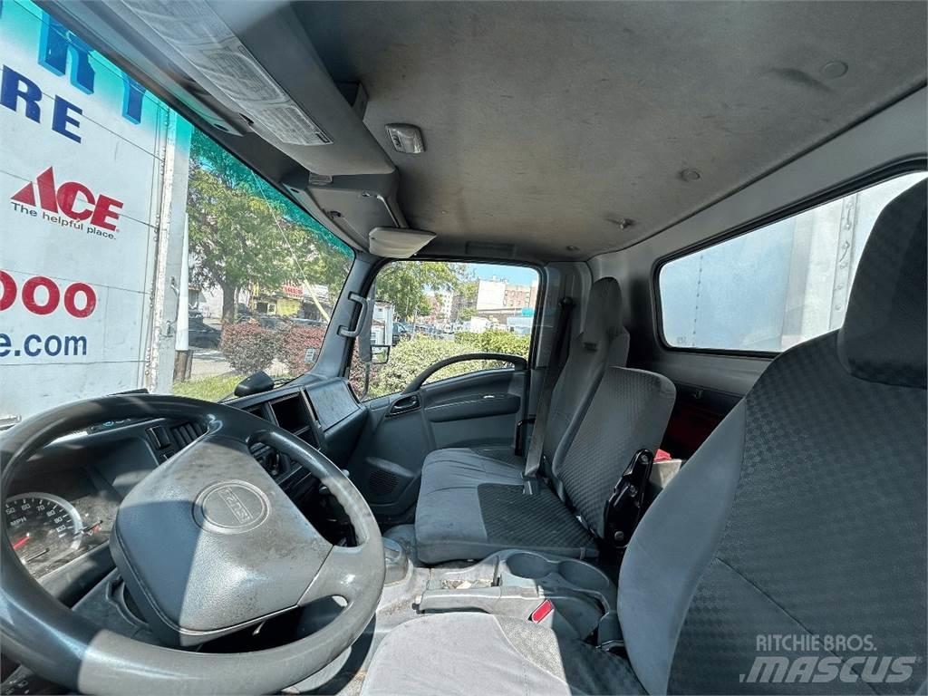 Isuzu NQR Φορτηγά Ψυγεία
