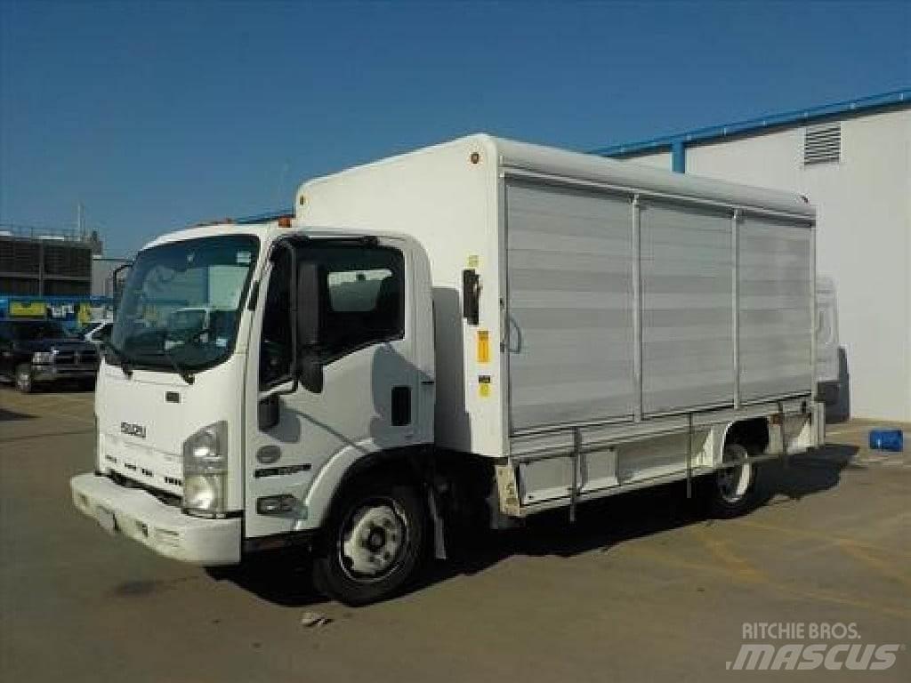 Isuzu NRR Φορτηγά μεταφοράς ποτών