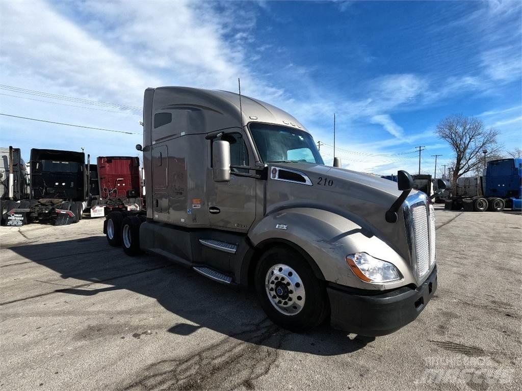 Kenworth T680 Τράκτορες