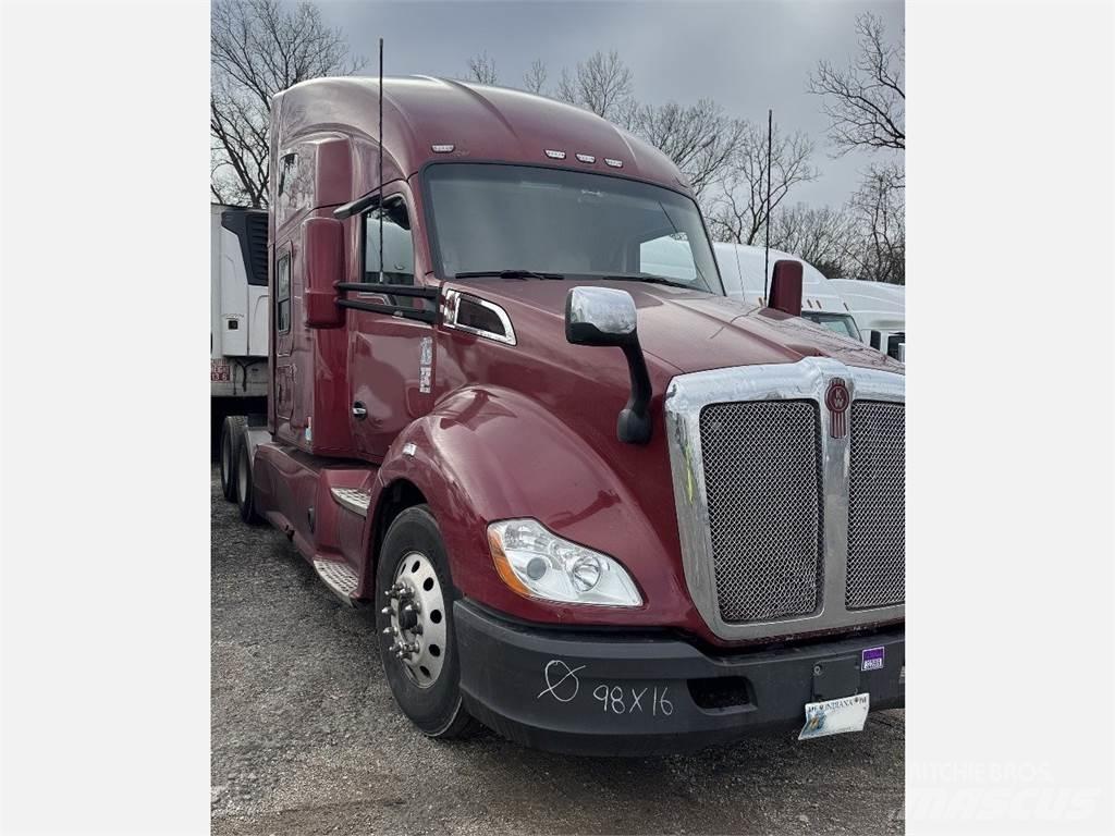 Kenworth T680 Τράκτορες