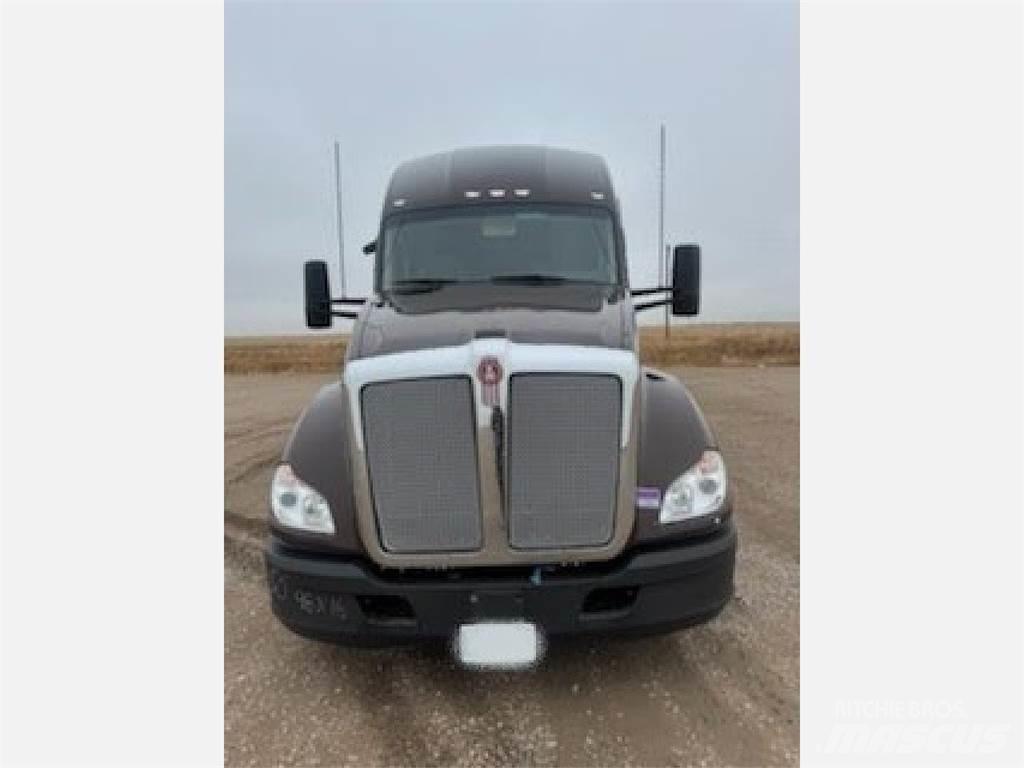 Kenworth T680 Τράκτορες
