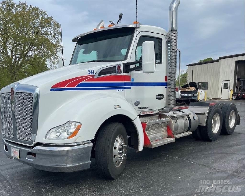 Kenworth T680 Τράκτορες