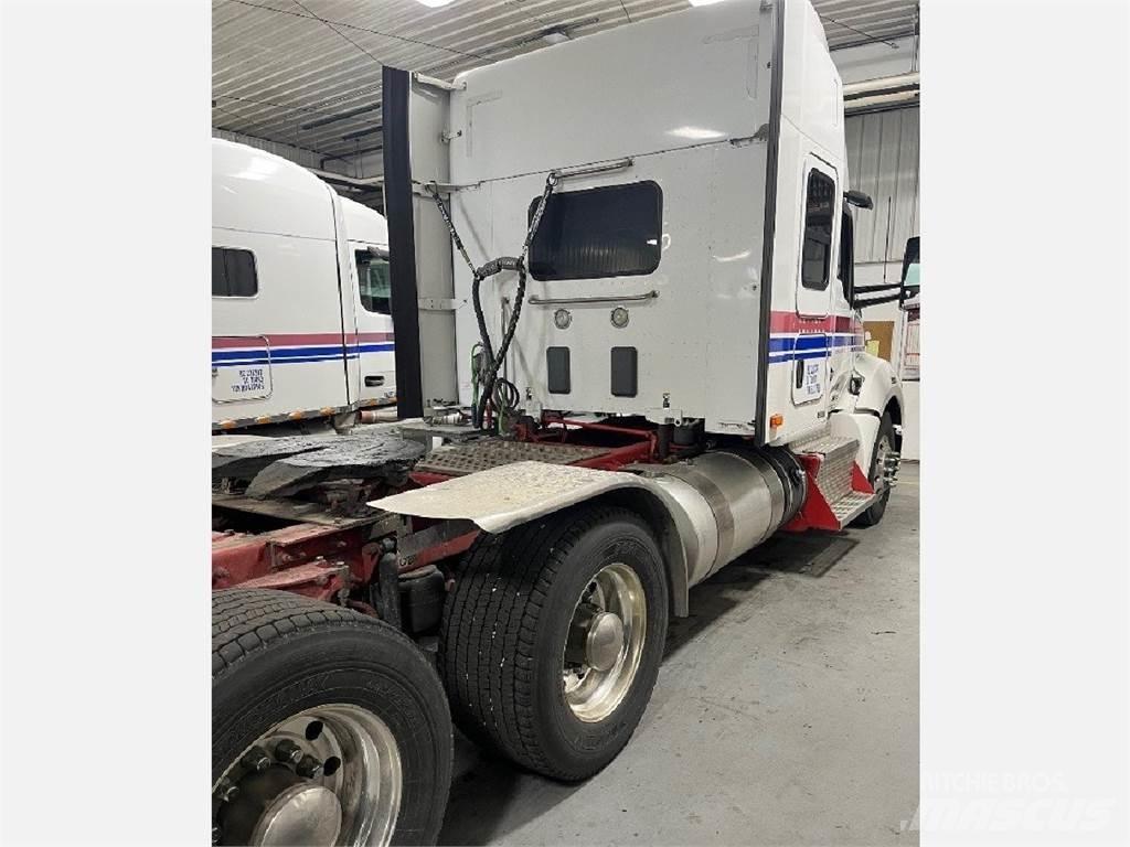 Kenworth T680 Τράκτορες