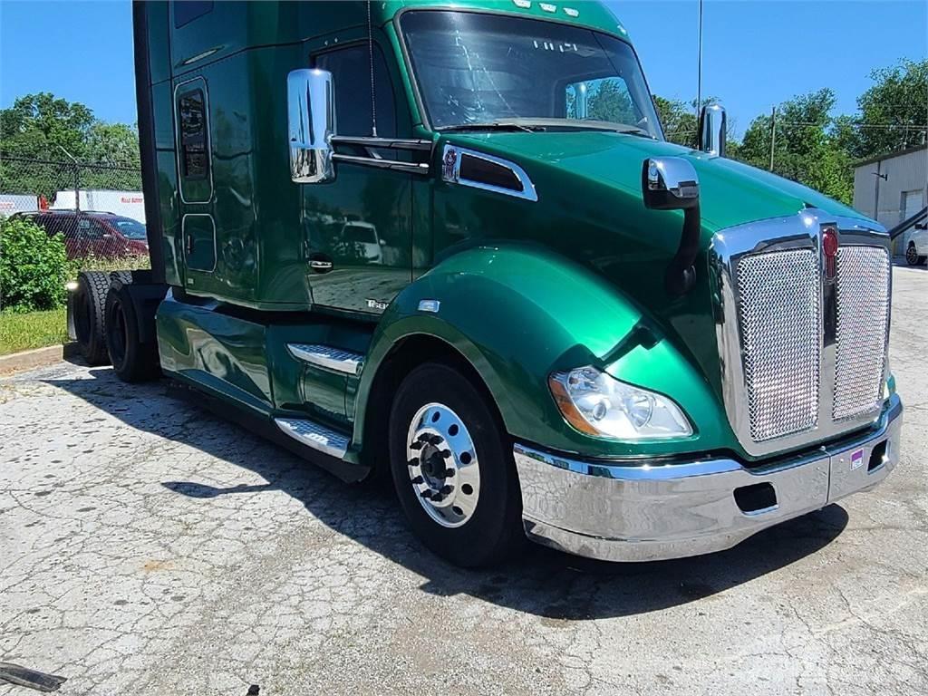 Kenworth T680 Τράκτορες