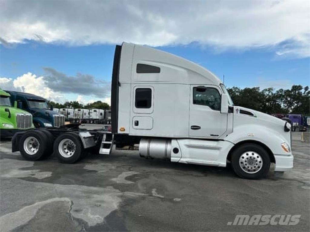 Kenworth T680 Τράκτορες