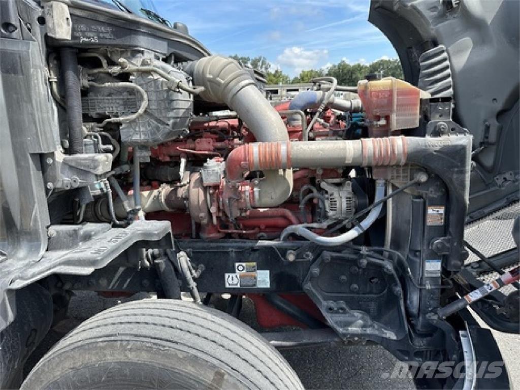 Kenworth T680 Τράκτορες