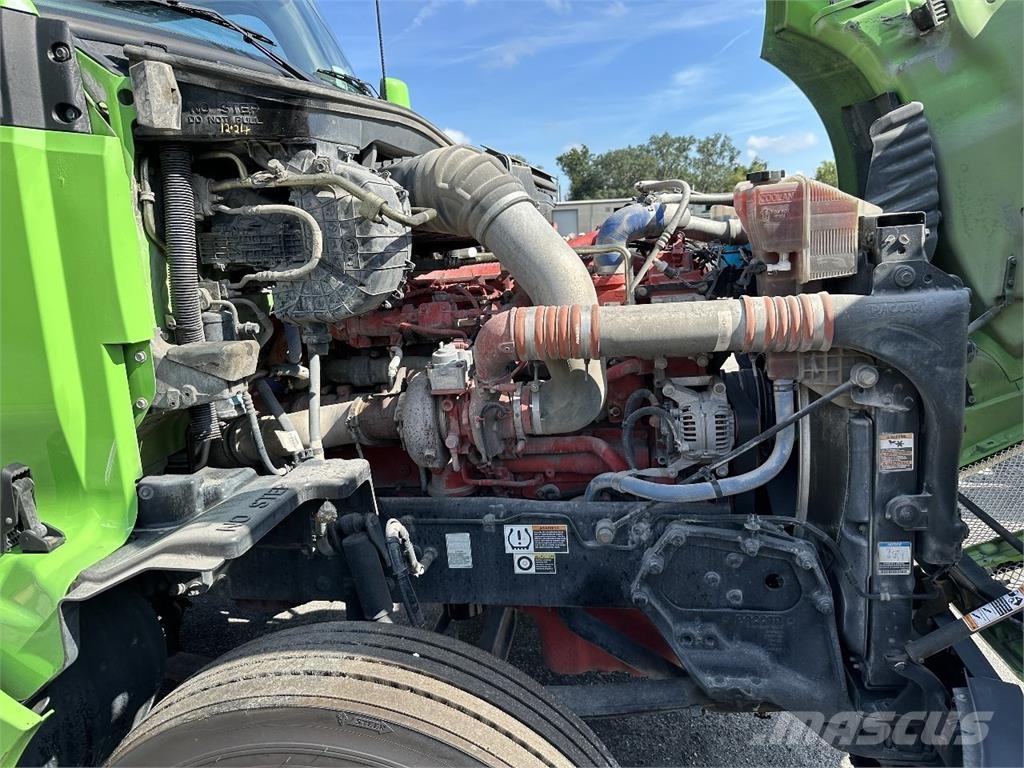 Kenworth T680 Τράκτορες