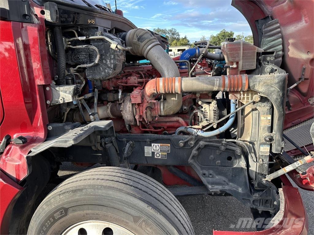 Kenworth T680 Τράκτορες